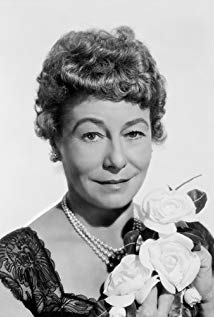 How tall is Thelma Ritter?